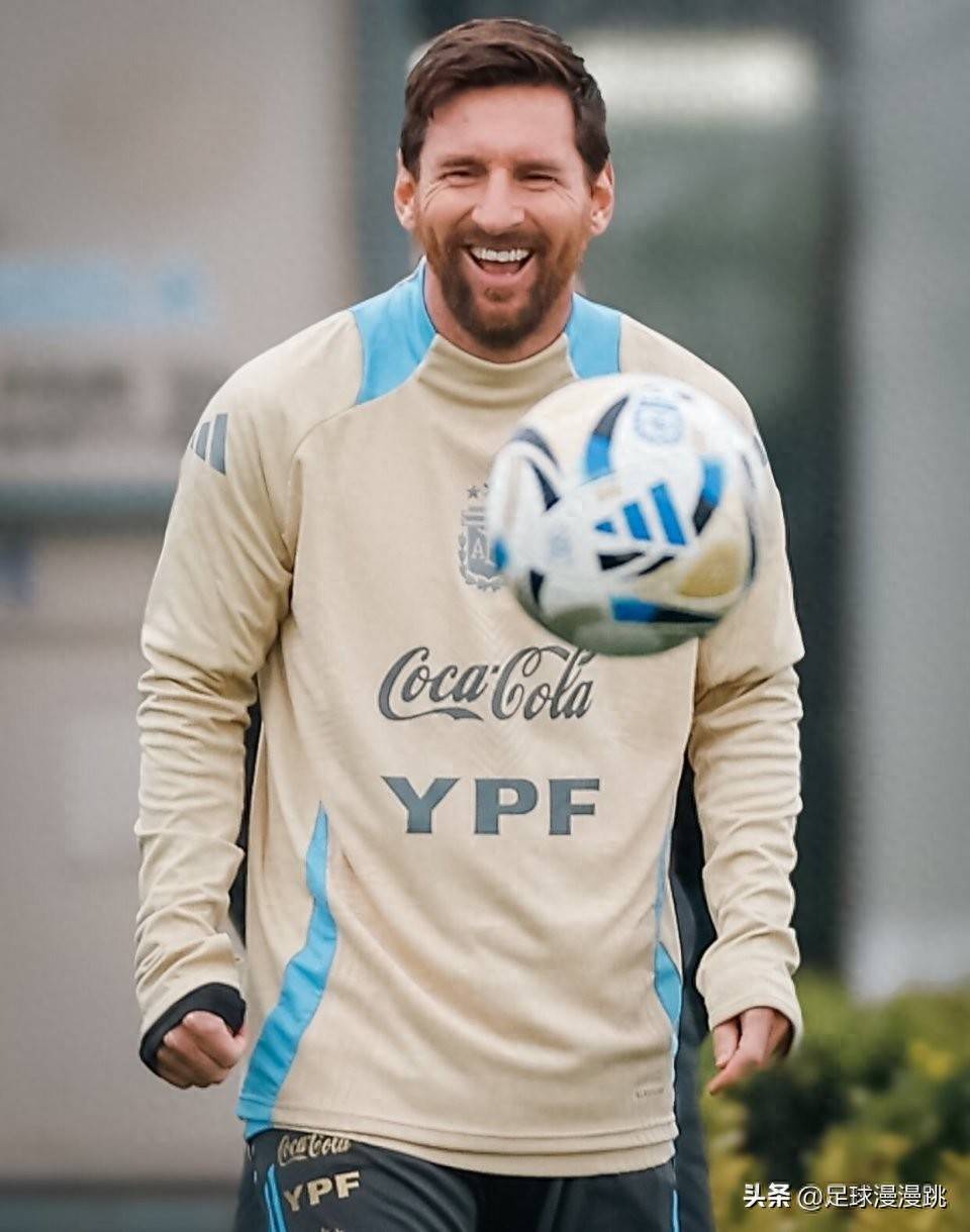 梅西新星战术调整表现突出，雄鹿前途光明！比赛高潮迭起的简单介绍