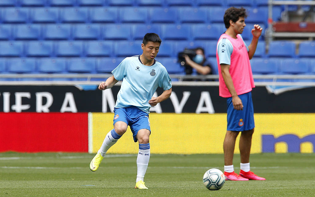 lolS15-转会期浙江队调整名单以备西甲，队长鼓劲环节打磨，震撼外界，控场能力受关注(2024年中超浙江队最新消息新闻)