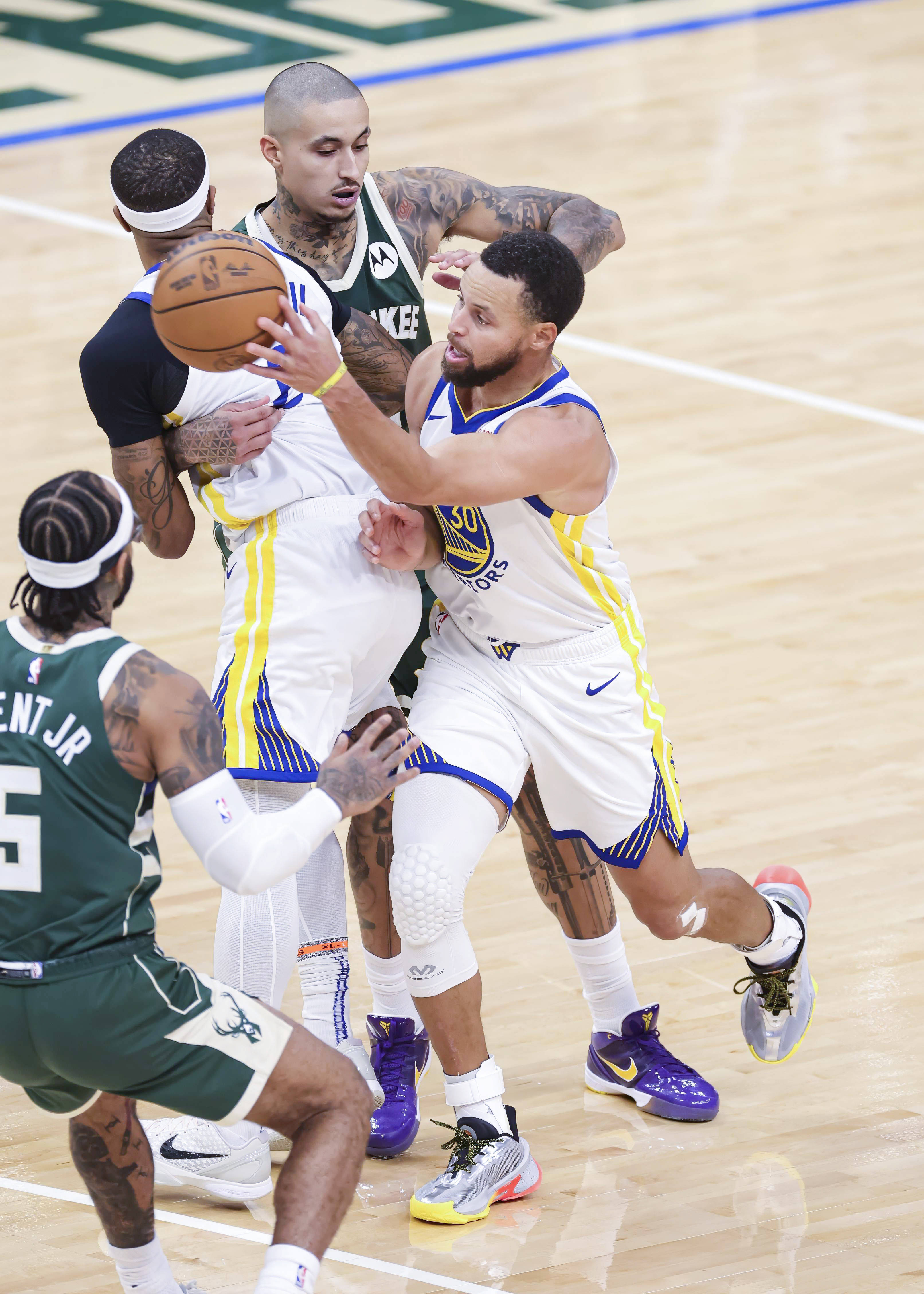 英雄联盟S15全球总决赛-NBA常规赛清晨走向成谜，金州勇士扳平良机，气氛紧张，训练强度明显提升的简单介绍