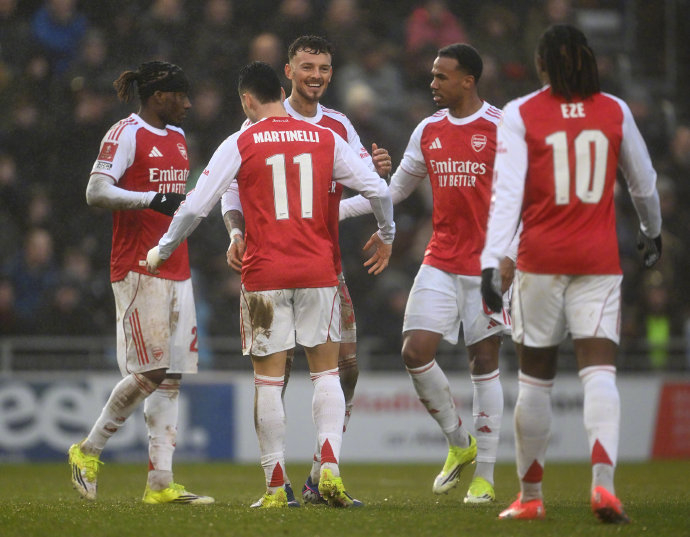 -足总杯赛程吃紧，布莱顿国际比赛日门线救险，气氛紧张，资深球员宣示担当的简单介绍